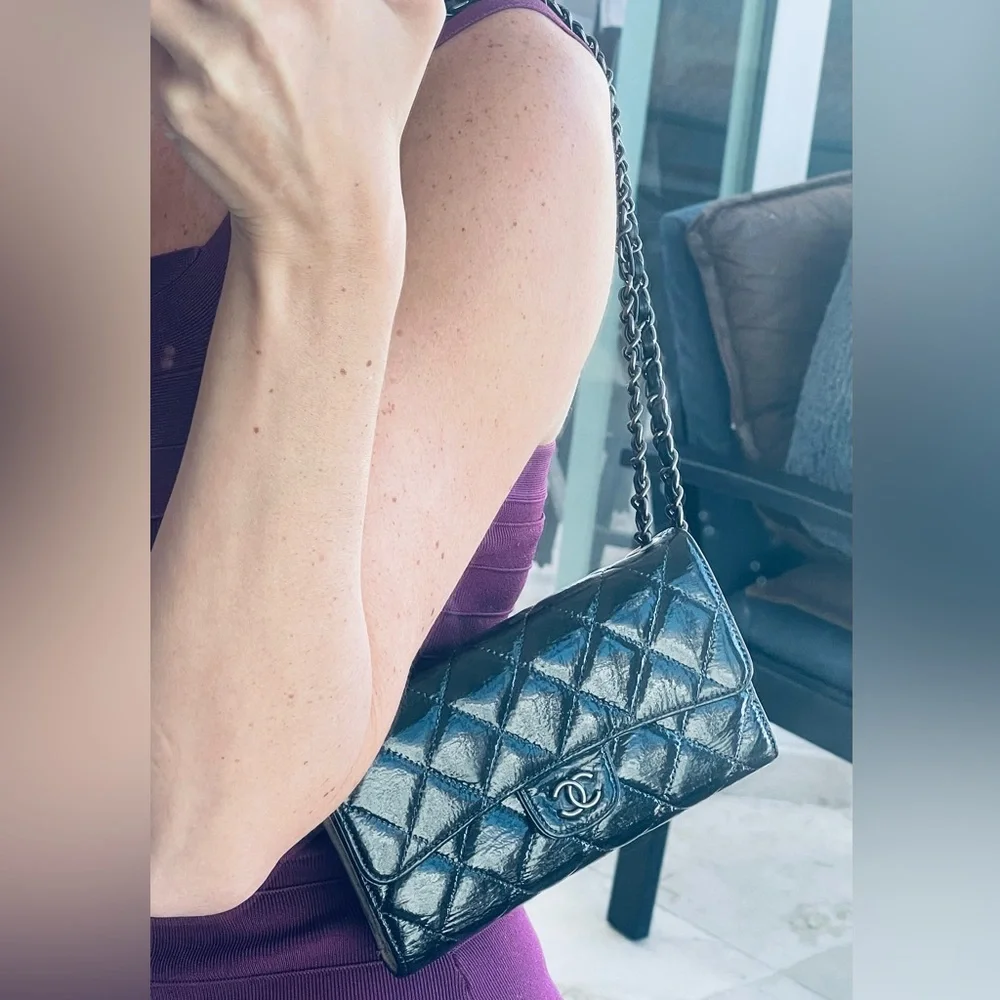 SOLD! Chanel Classic Quilted Patent Leather Wallet on chain, black - Picture 1 of 17